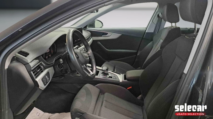 Audi A4 Avant  35 2.0 tdi mhev Business Advanced