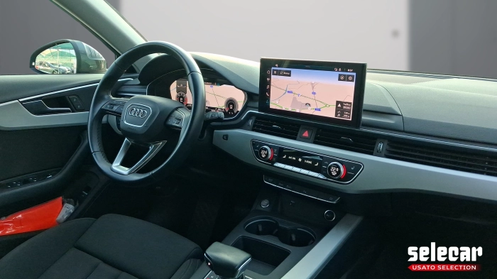 Audi A4 Avant  30 2.0 tdi mhev S Line edition 13