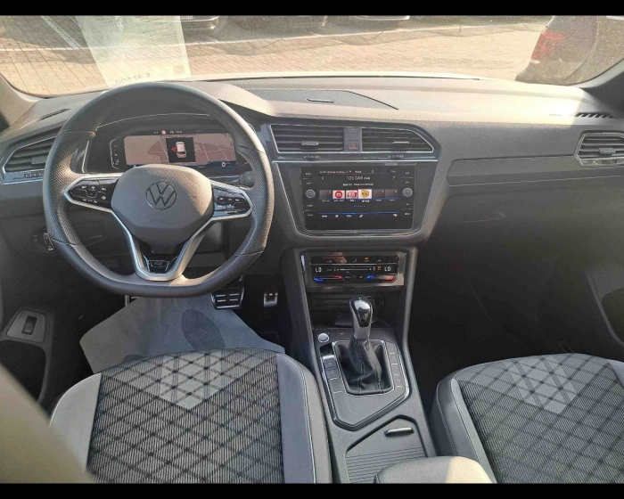 Volkswagen Tiguan  2.0 tdi R-Line 150cv dsg