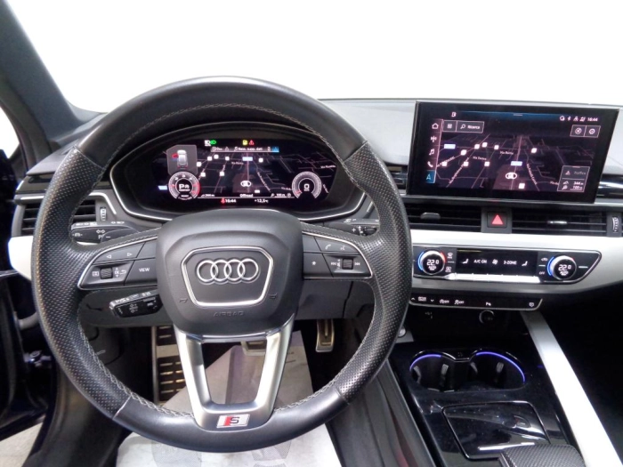 Audi A4 Avant  40 2.0 tdi mhev S line edition qu