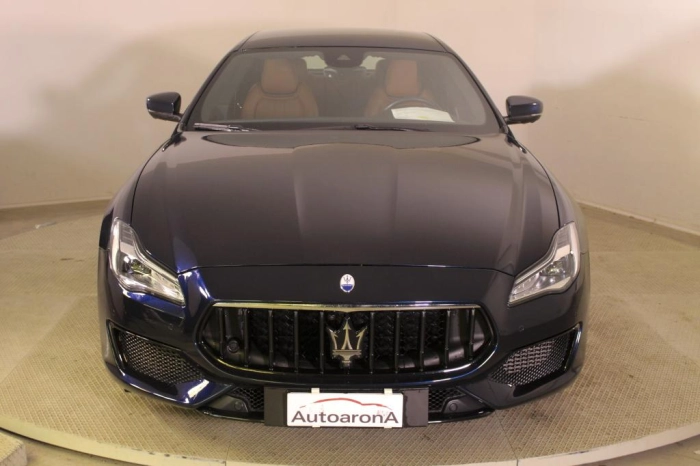 Maserati Quattroporte  3.0 V6 Modena Q4 430cv a