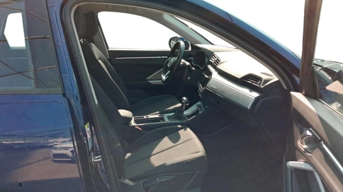 Audi Q3  35 2.0 tdi Business s-tronic