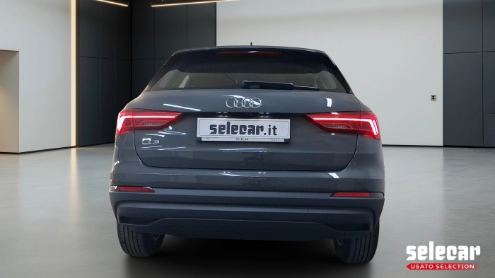 Audi Q3  35 1.5 tfsi Business