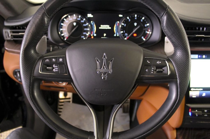 Maserati Quattroporte  3.0 V6 Modena Q4 430cv a