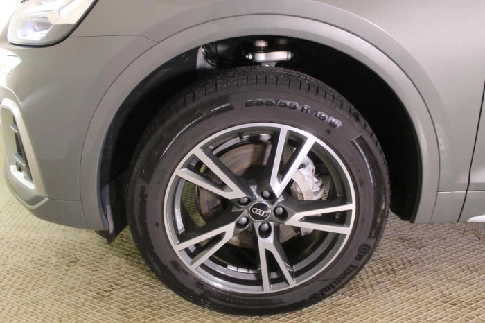 Audi Q5  40 2.0 tdi mhev 12V S line quattro s-tronic