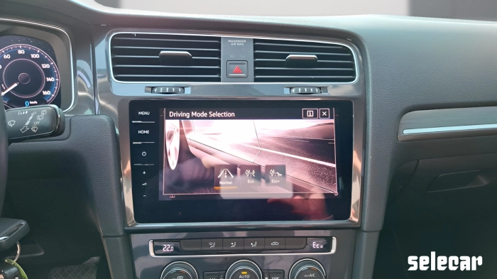 Volkswagen Golf e- 5p