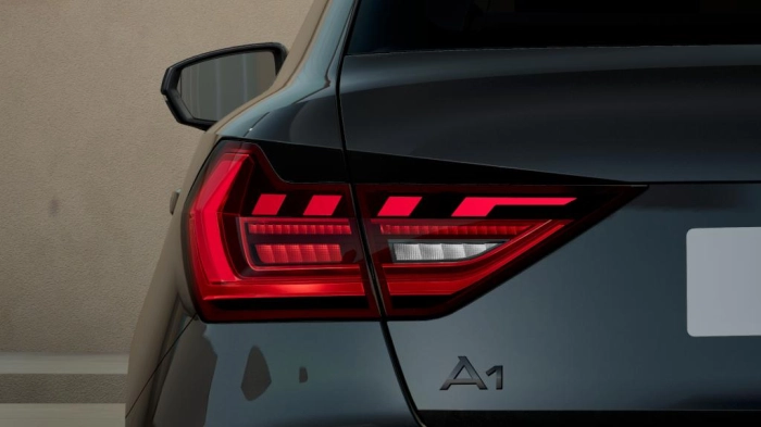 Audi A1 Sportback   S line Edition 30 TFSI  85(116) kW(CV) S tronic