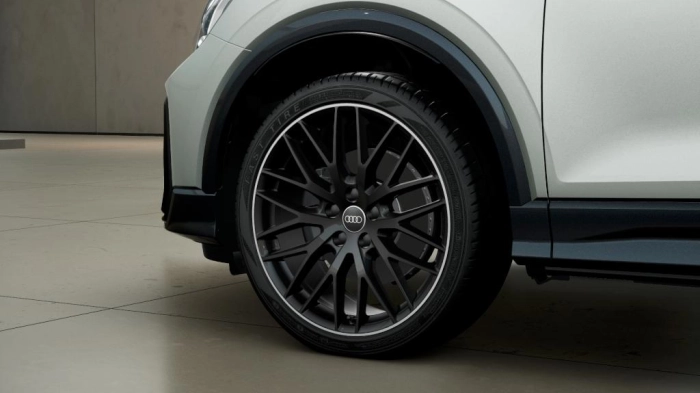 Audi Q2    Identity Black 35 TFSI  110(150) kW(CV) S tronic