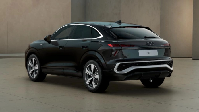 Audi Q3 Sportback   Business TFSI quattro 150 kW S tronic