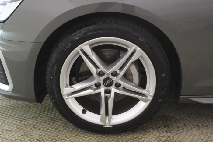 Audi A4 Avant  40 2.0 tdi mhev S line edition quattro 204cv s-tronic