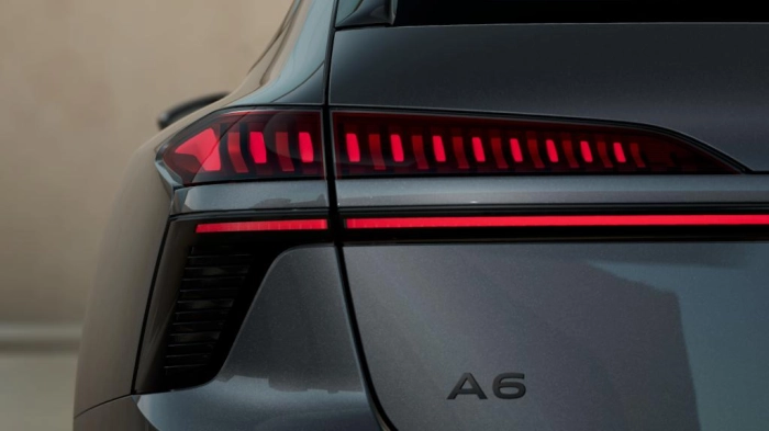 Audi A6   Avant S line edition TDI  150 kW S tronic