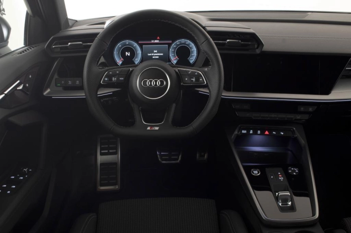 Audi A3  Sedan 35 2.0 tdi S line edition s-tronic