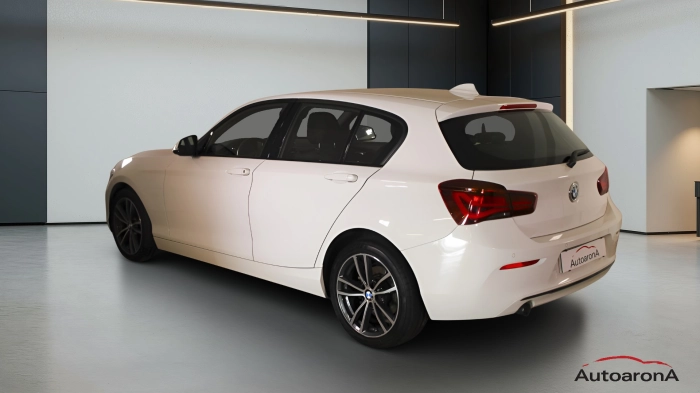 BMW Serie 116d Sport 5p my18