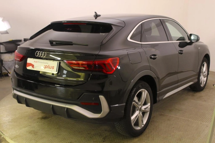 Audi Q3 Sportback  35 2.0 tdi S line edition s-tronic