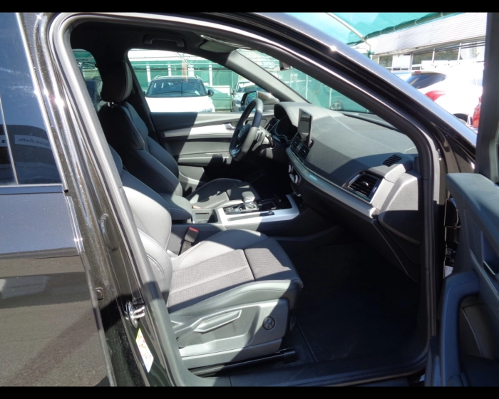 Audi Q5 Sportback   Sportback S line plus 40 TDI quattro 150(204) kW(CV) S tronic