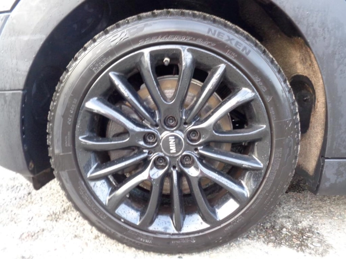 MINI IV   -  Clubman 2.0 Cooper SD Busine