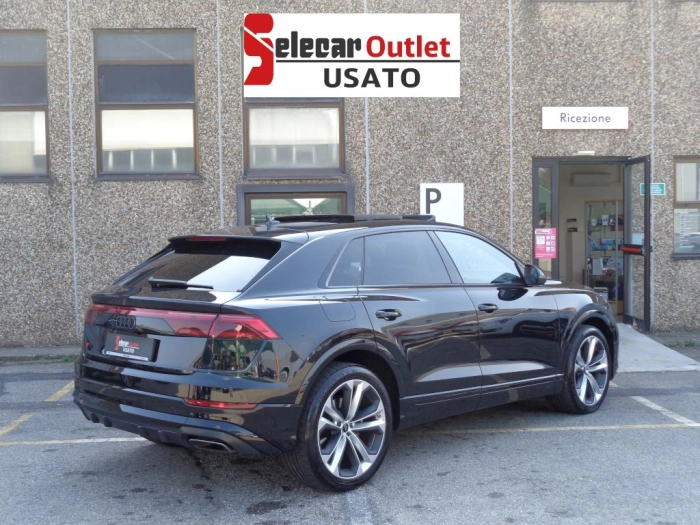 Audi Q8  3.0 tfsi e S line edition quattro 394cv tiptr