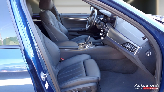 BMW Serie 520d Touring mhev 48V xdrive 