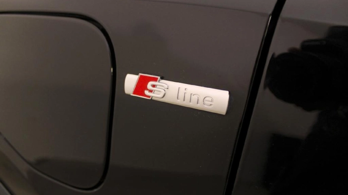 Audi Q3 Sportback  45 1.4 tfsi e S line edit