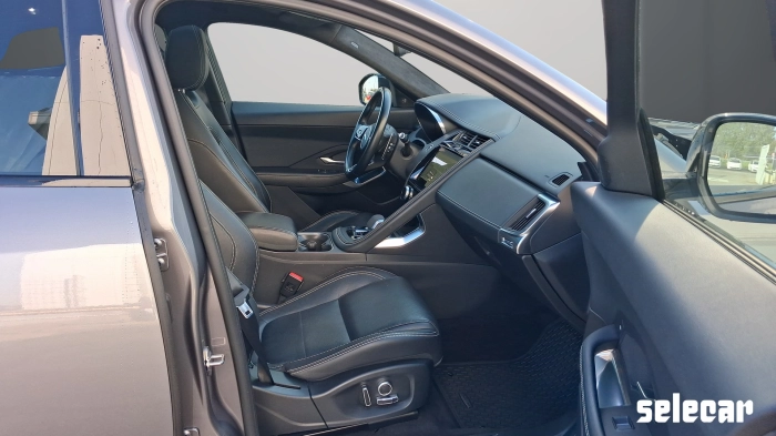 Jaguar E-Pace  2.0d i4 mhev R-Dynamic SE awd 163cv aut