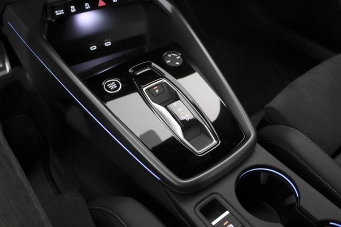 Audi A3 Sportback   S line edition 35 TFSI  110 kW S tronic