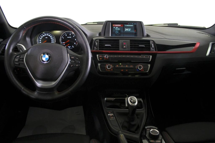 BMW Serie 116d Sport 5p my18