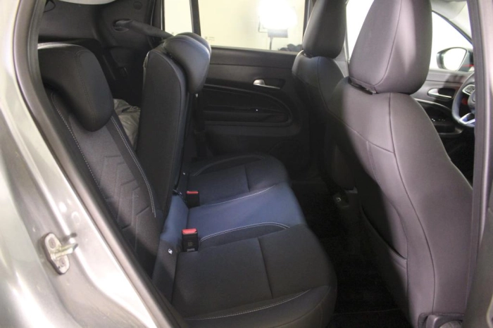 Jeep Avenger 1.2 turbo e-hybrid Summit fwd 100cv edct6