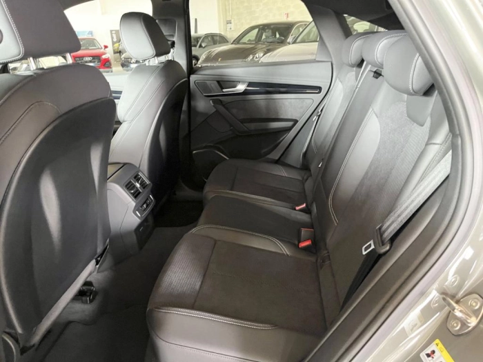 Audi Q5 Sportback   Sportback Identity Black 40 TDI quattro 150(204) kW(CV) S tronic