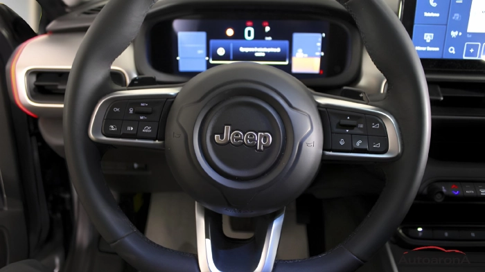 Jeep Avenger  -  1.2 turbo e-hybrid Summit fwd 100cv edct6
