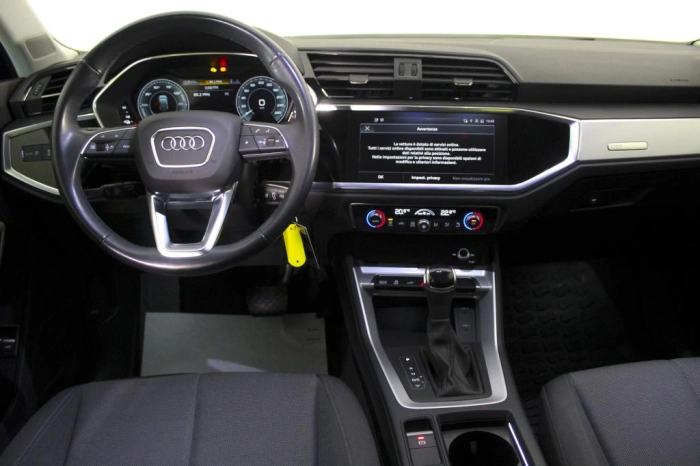 Audi Q3 Sportback  45 1.4 tfsi e Business Pl