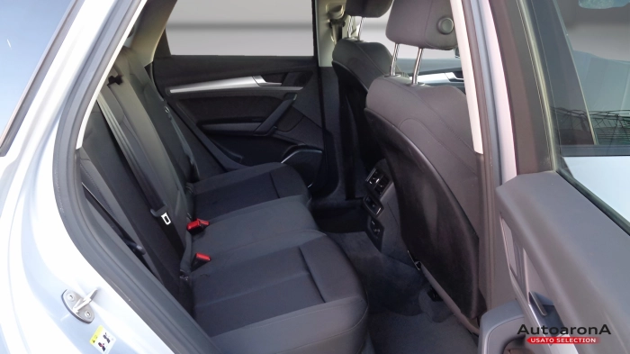 Audi Q5 Sportback  2021 -  40 2.0 tdi mhev 12V S line 