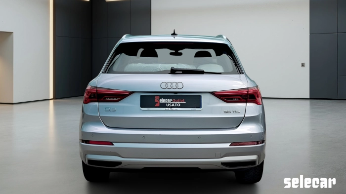 Audi Q3  35 2.0 tdi S line edition s-tronic