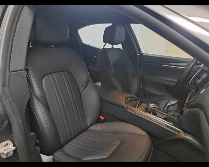 Maserati Ghibli  2.0 mhev GT 330cv rwd auto