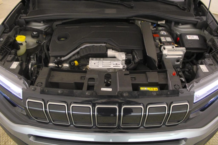 Jeep Avenger 1.2 turbo e-hybrid Summit fwd 100cv edct6