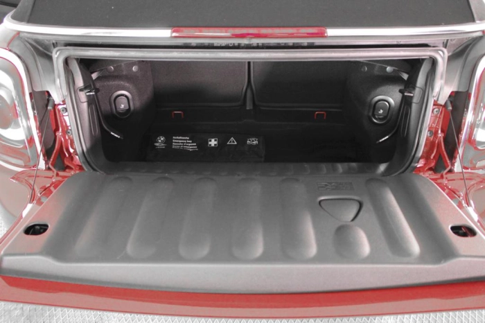 MINI IV   -  Cabrio 1.5 Cooper D Boost aut