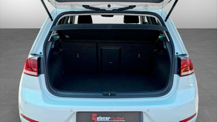 Volkswagen Golf e- 5p