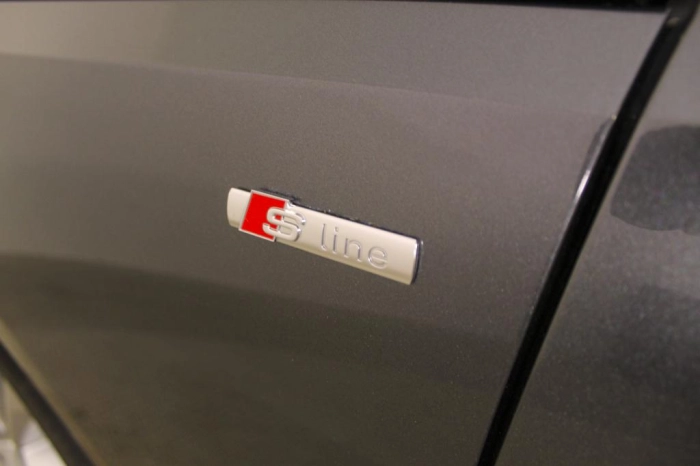 Audi A4 Avant  40 2.0 tdi mhev S line edition quattro 204cv s-tronic