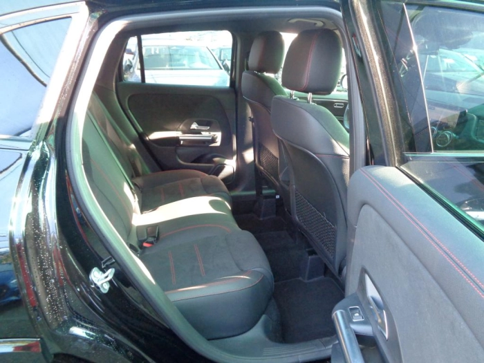 Mercedes-Benz GLA-H247 GLA 180 AMG Line Advanced Plus auto