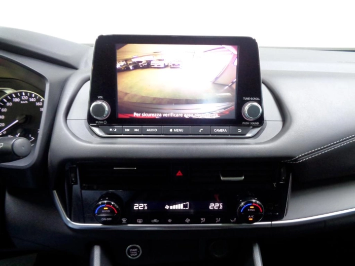 Nissan Qashqai  1.3 mhev Business 2wd 158cv xtron