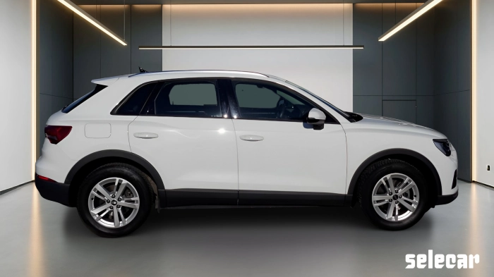 Audi Q3  35 2.0 tdi Business Advanced quattro s-troni