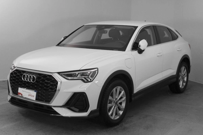 Audi Q3 Sportback   Business Plus 45 TFSI e  180(245) kW(CV) S tronic