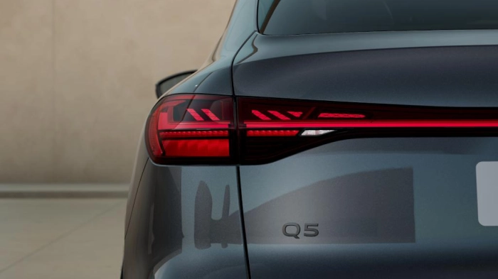 Audi Q5 Sportback   Sportback S line edition TDI quattro 150 kW S tronic