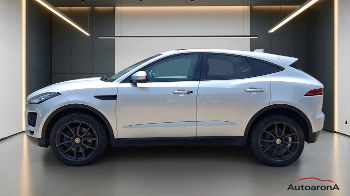 Jaguar E-Pace  2.0D 240 CV AWD aut. R-Dynamic SE