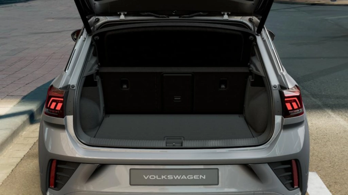 Volkswagen T-Roc  R-Line Plus 2.0 TDI SCR 85 kW (115 CV) Manuale