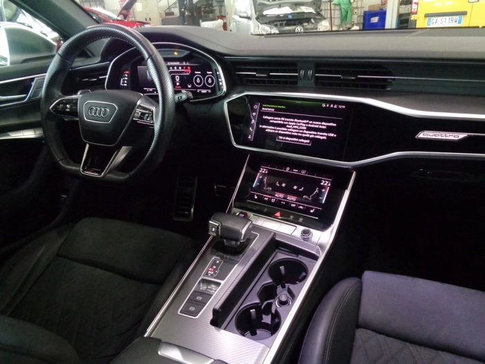 Audi A6 Avant RS6 Avant 4.0 mhev quattro tiptronic