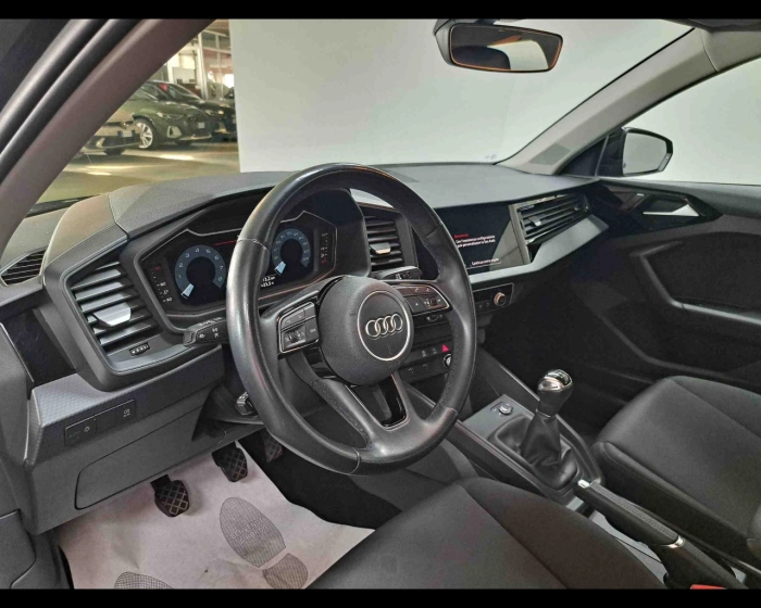 Audi A1 Sportback  25 1.0 tfsi Admired Adva