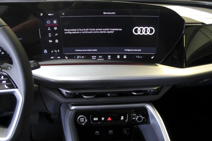 Audi Q5 Sportback   Sportback Business Advanced e-hybrid quattro 220 kW S tronic