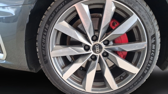 Audi A4 Avant  40 2.0 tdi mhev S line edition qu