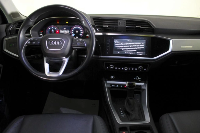 Audi Q3 Sportback  35 1.5 tfsi mhev Business