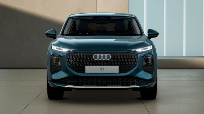 Audi Q3 Sportback   Business Advanced e-hybrid  200 kW S tronic